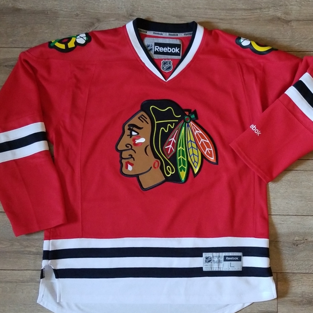 NWOT L Mens Chicago Blackhawks Jersey